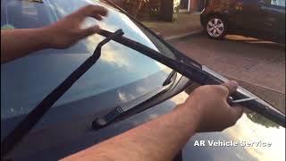 How to change wiper blade on a Toyota Auris