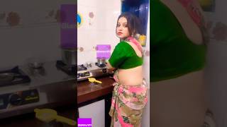 Priya Gamre Hot