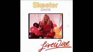 Watch Skeeter Davis Blue Kentucky Girl video