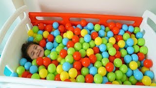 Öykü are playing with colorful balls - Hide and Seek fun kids