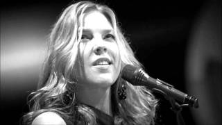 Watch Diana Krall I Cant Tell You Why video