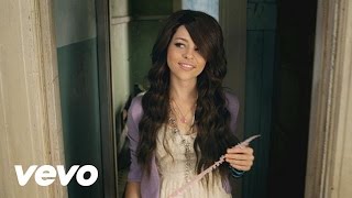 Watch Cady Groves This Little Girl video