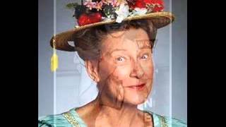 Watch Minnie Pearl How To Catch A Man video