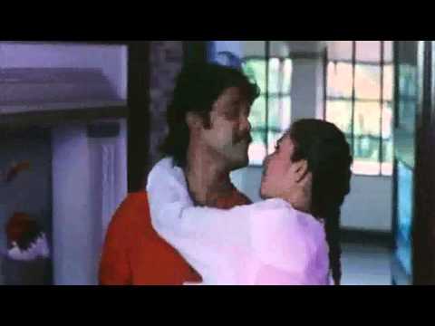 Kaiyil Mithakum - Ratchagan HQ