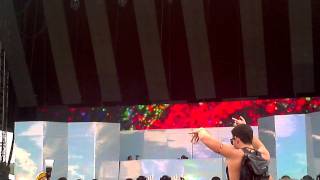 Alesso Plays Stuck In Reversepressure Electric Zoo 2011