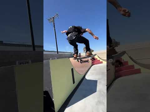 Epic back to back clip! #skateboardingisfun #skateclipsdaily #skatelife #skateboarding #doakickflip