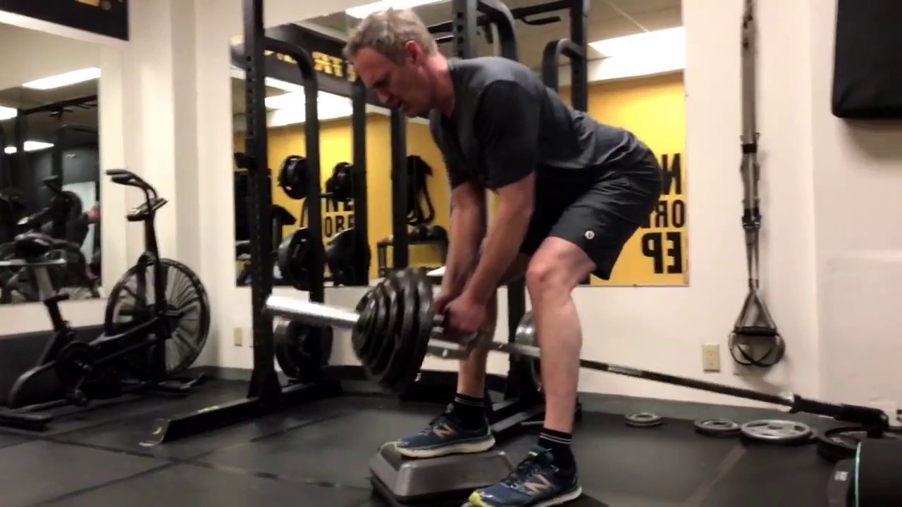 Landmine Close Grip Row