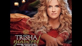 Watch Trisha Yearwood Help Me video