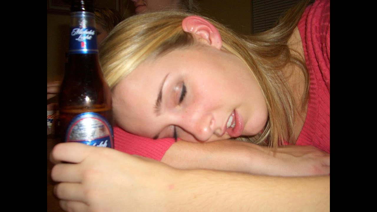 Pa Drunk Blonde Girl
