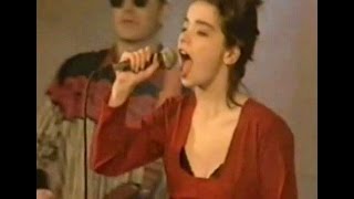Watch Bjork Mama video