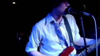 Watch 100 Monkeys Gus video