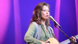 Watch Amy Grant Find What Youre Looking For video