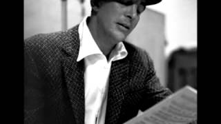 Watch Dean Martin Humdinger video