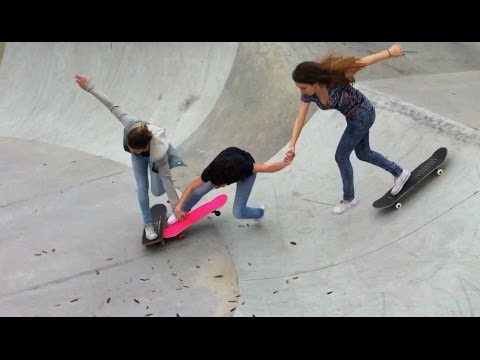 3 Girls 1 Fail - Skateboarding Drop In Fall !?!
