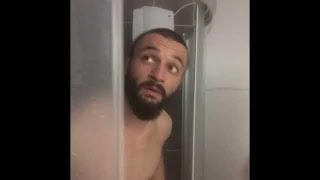 Aykut Elmas -Duştan Sonra Stv Stüdyosuna Dönen Banyo