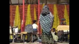 Hot Hangama Dance