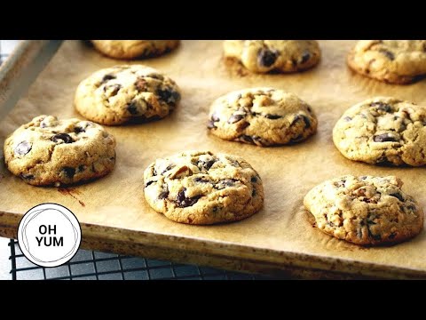 VIDEO : classic chocolate chip cookies | oh yum with anna olson - welcome to oh yum with chef anna olson! in this video chef anna guides you on making these delicious classic chocolate chip ...