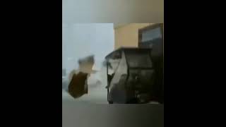 Maşınlar Uçdu, Ağaclar Aşdı. Çindən Dəhşətli Görüntülər