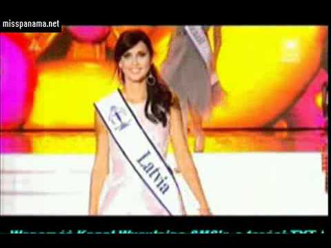 Miss Supranational 2011- Top 20 en Desfile en Traje de Cóctel