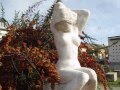 Fésülködő nő szobra Gyulán