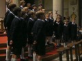 LES PETITS CHANTEURS A LA CROIX DE BOIS