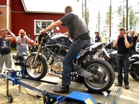 Biography Valentino Rossi on Here S My  98 Buell S1 Lightning On A Mobile Dyno  A Famous Finnish