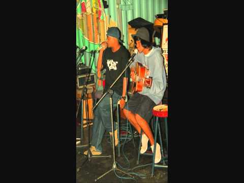 8 Ball Ft N.Y.O.C & Alm. jacko Majulah Menang