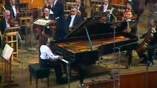 Evgeny Kissin Plays Chopin Piano Concerto No 1 Op 11 Audio 1985 Evgeny Kissin Plays Chopin Piano Concerto No 1 Op 11 Audio 1985