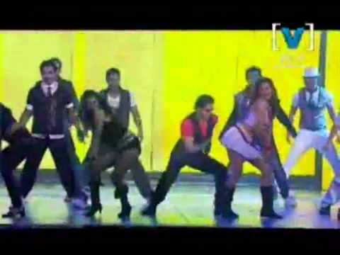 Shahrukh Khan performing Criminal ( From Ra.One)
