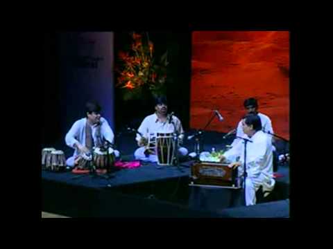 kal chaudhavin ki raat thi JAGJIT SINGH AND GULAM ALI TOGHETHER...