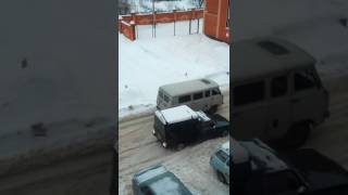 Видео Елец ул. Королева. Коммунальные службы не чистят дороги от ДТП и ЧП Елец Онлайн, улица Королёва, Елец, Россия