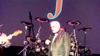 Watch George Jones You Oughta Be Here With Me video