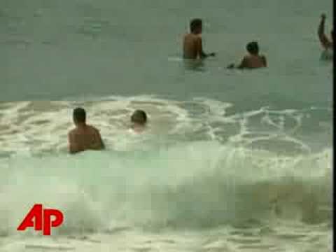 Learn to Bodysurf Like President Obama