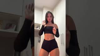 Sophia Caramella Dançando Poupa No Chão Mc Jacaré