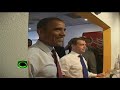 Video Obama and Medvedev eating Burgers (FULL VERSION)