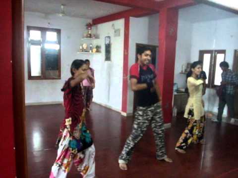 Dance on Angreji Beat & Baned Jawani songs