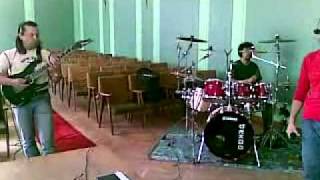 Watch Pantommind Follow Me video