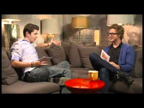 Cameron Mitchell Ft. Damian McGinty - Havent Met You Yet
