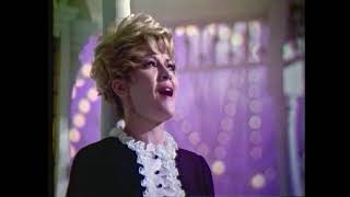 Watch Patti Page Gentle On My Mind video