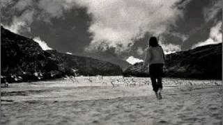 Watch Ely Guerra El Mar video