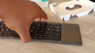 £23 Jelly Comb Foldable Keyboard With Touchpad -  Unboxing/Review