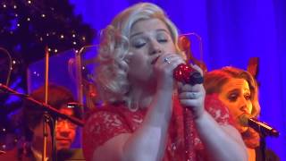 Kelly Clarkson 39 S Miracle On Broadway 34 My Favorite Things 34 Kelly Clarkson 39 S Miracle On Broadway 34 My Favorite Things 34