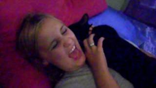 Kitty Sux On Ear