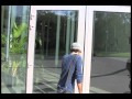 Architecture "Bref, j'ai eu cours à Solvay" Guillaume DEFER Louis THEROUSE Pierre GOSSART Madhi BOUGHANMI