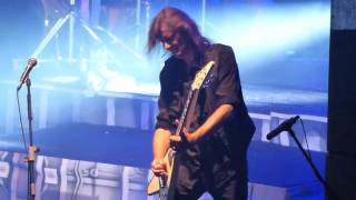Watch Helloween Russian Roule video