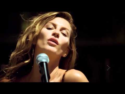 Gisele & Bob Sinclar-Heart of Glass (Official Video) Gisele & Bob Sinclar-Heart of Glass (Official Video) klip izle