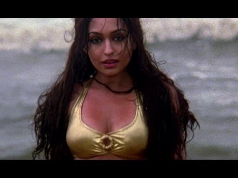 Sexy Tareena Patel in swimsuit bikini - Dus Kahaniyaan