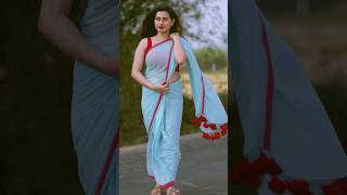 Hot Desi Bhabhi - Saree - Navel Kiss