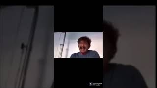 Hombre Riendo Y Después Llorando