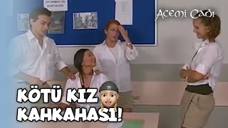 Kötü Kız Seçmeleri - Acemi Cadı Özel Klip